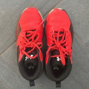 Under Armour, Kids High Top Sneakers, Size 1